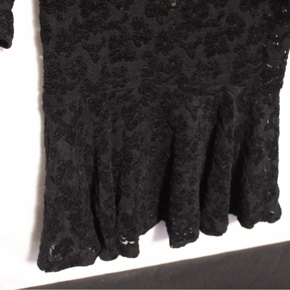 Free People Black Lace Top women’s Size Medium - Picture 2 of 4